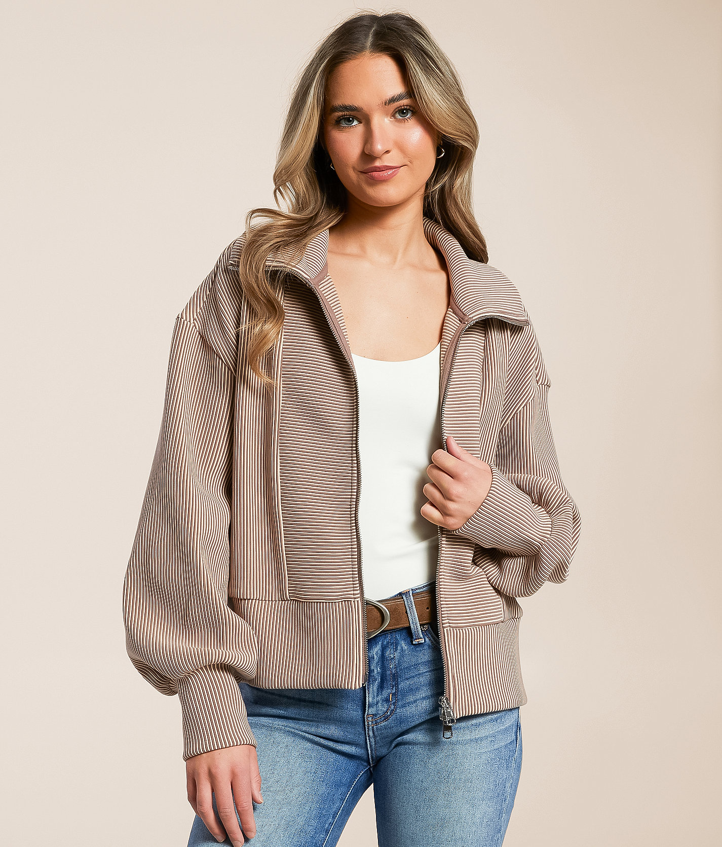 Varley Gibbs Sweat Jacket - Women's Activewear in Taupe Sand