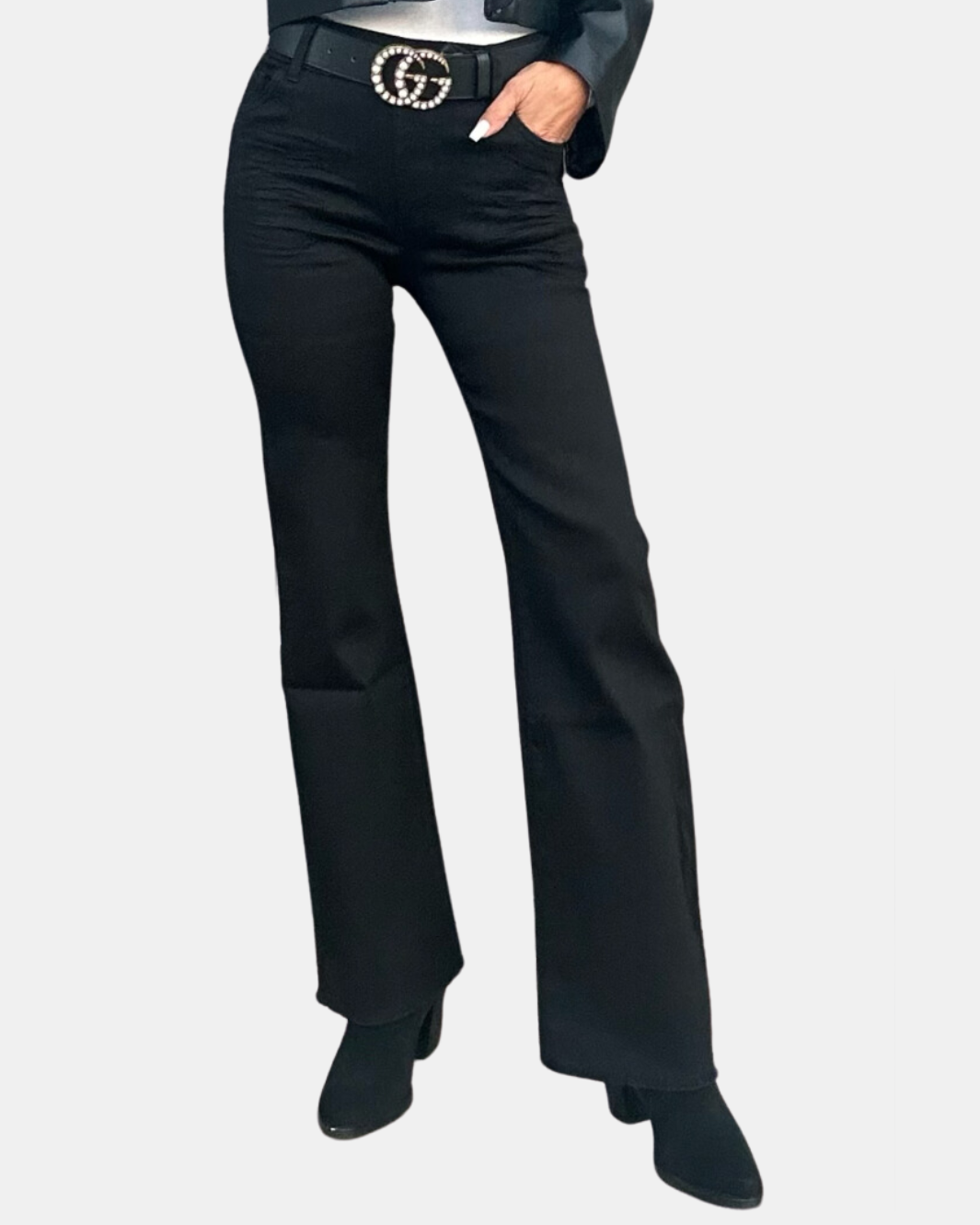 AMANDA IN BLACK DENIM