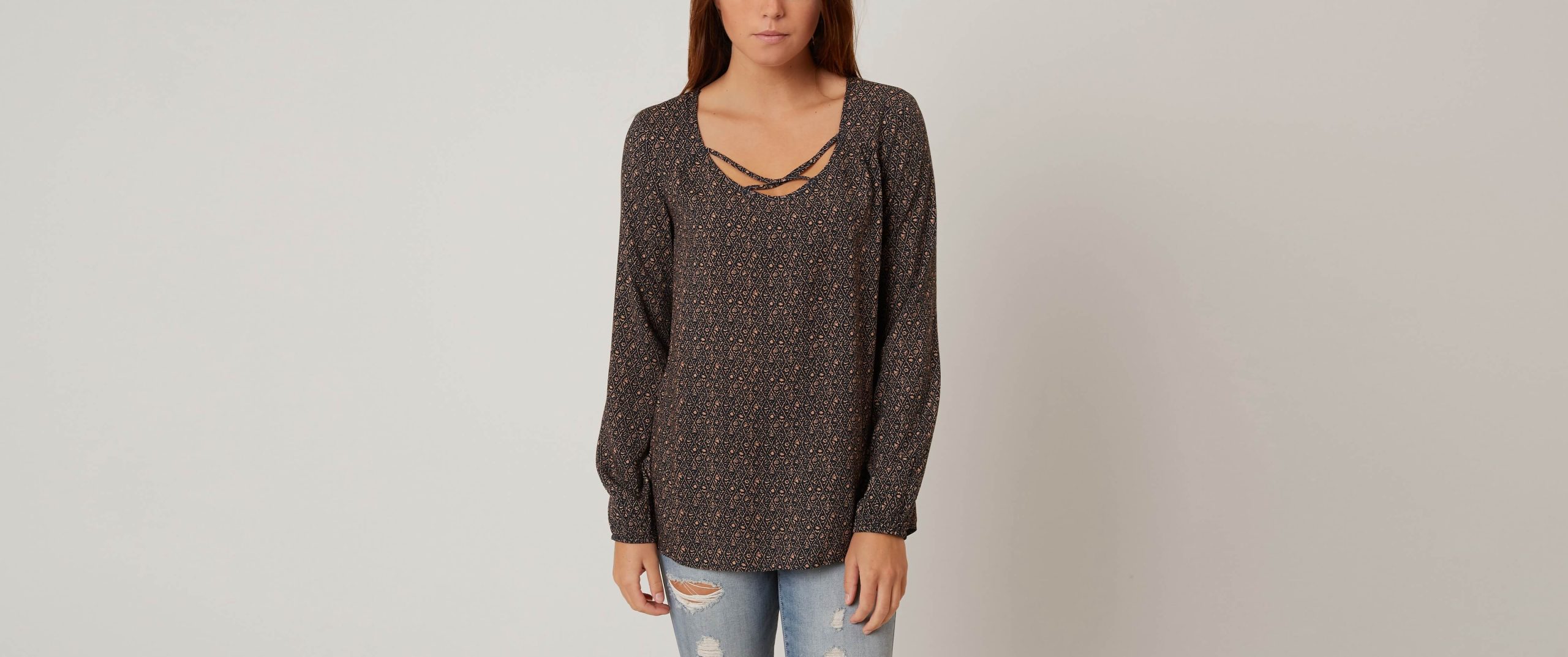 30761bb399a2a3e51c52a824d747be65v3.jpg Daytrip Printed Top - Clothing in Black