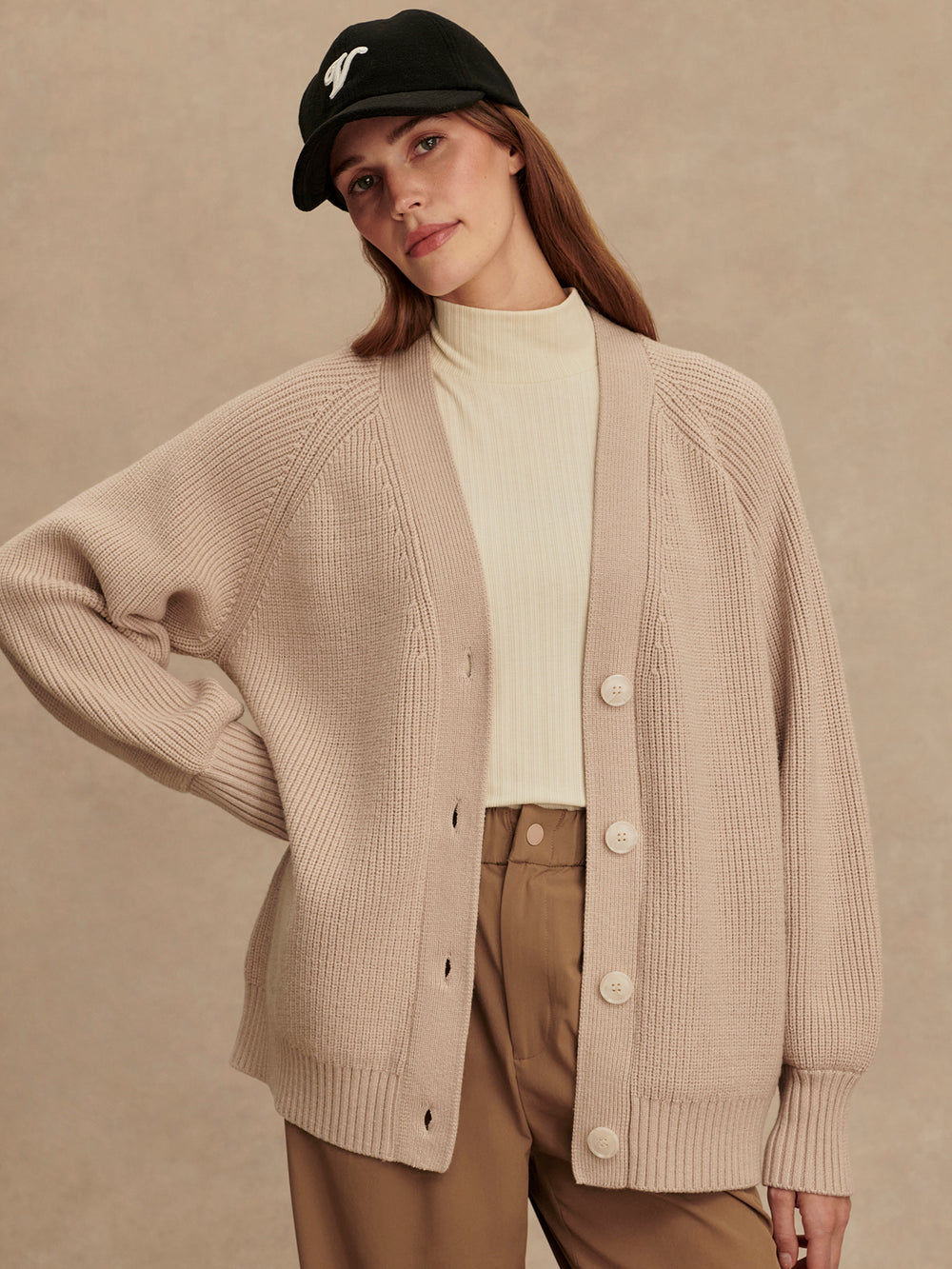 38dc16c54b3b4fec49731ed81037e342084be6a1_VAR02742_SITGES_BUTTON_THROUGH_KNIT_CEMENT_106.jpg Sitges Button Through Knit