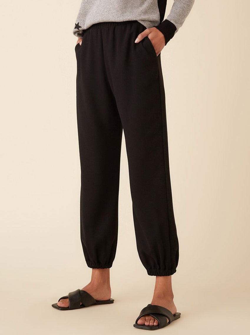 3L17375_black_001_1200x1200.jpg Karen Kane Leisurely Crepe Jogger
