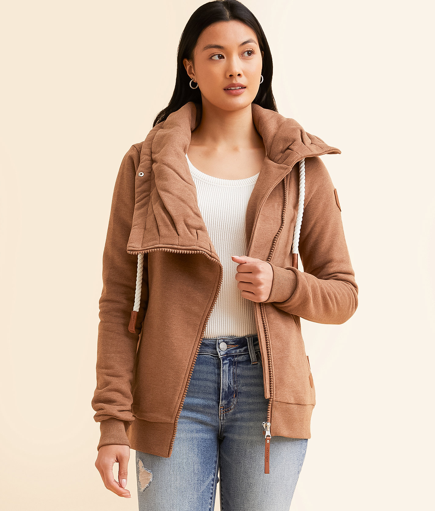 Wanakome Hestia Cowl Neck Sweatshirt - Women's Sweatshirts in Oakwood