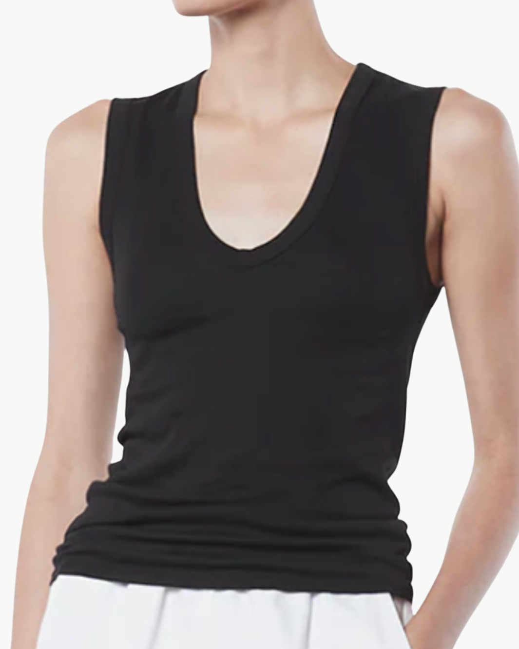 ESSENTIAL SLEEVELESS U IN BLACK
