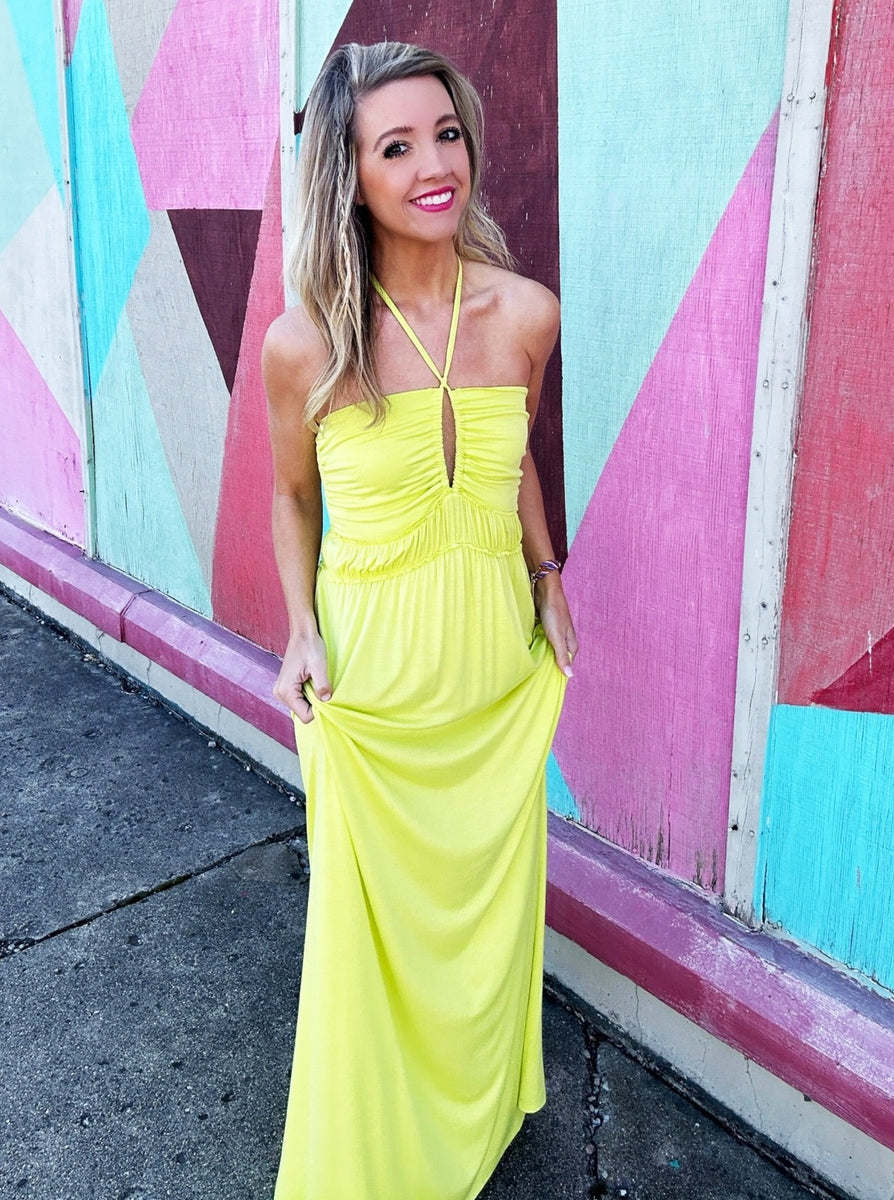 Facetune_11-04-2023-12-03-54_1200x1200.jpg Here for Amour Maxi Dress