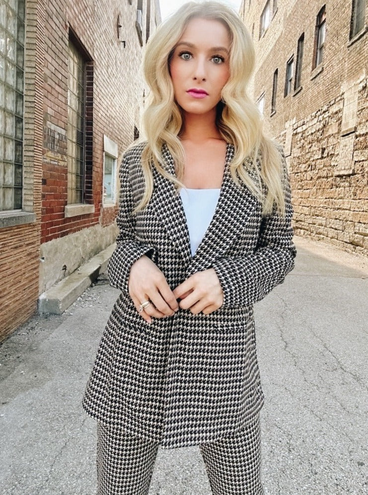 Facetune_25-08-2023-11-14-59_1200x1200.jpg Sanctuary City Blazer