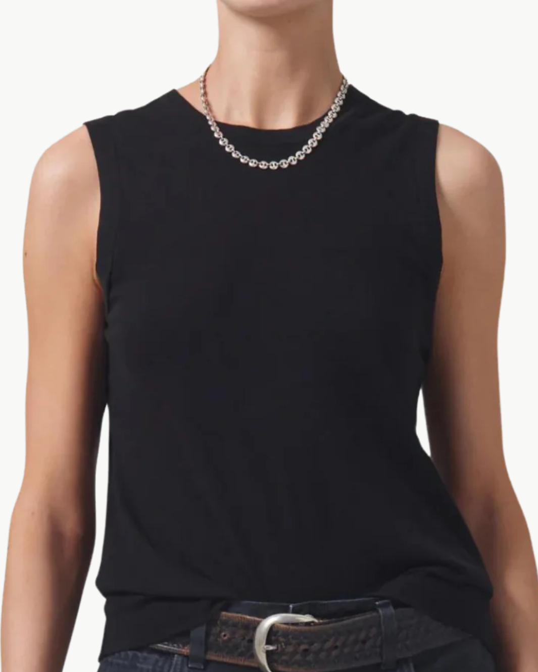 Grid_Photos_cc169dcb-a416-43e8-95dd-fc6ae8c51445.png JESSIE MODERN MUSCLE TEE IN BLACK