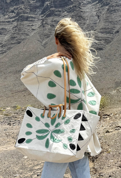 JR9000_grande.png Tote Bag