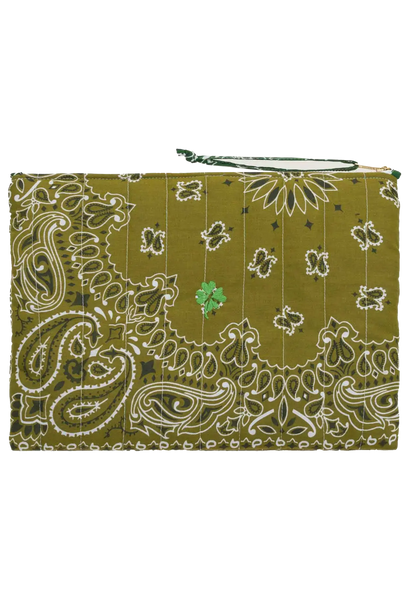 JR9919_grande.png Zipped Quilted Pouch