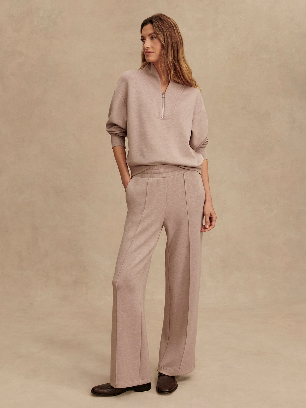 c54e3efe8591b5e8ae1409c872c25d238c34103b_VAR02104_THE_WIDE_LEG_PANT_28_TAUPE_MARL_044.jpg The Wide Leg Pant 28"